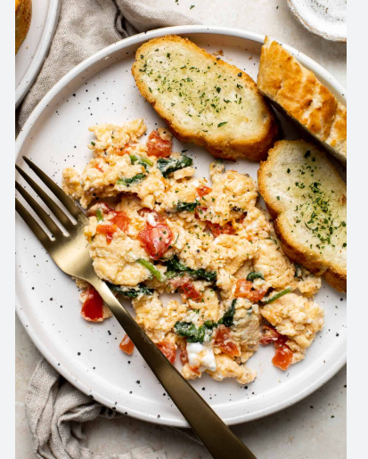 Scramble αυγά με φέτα