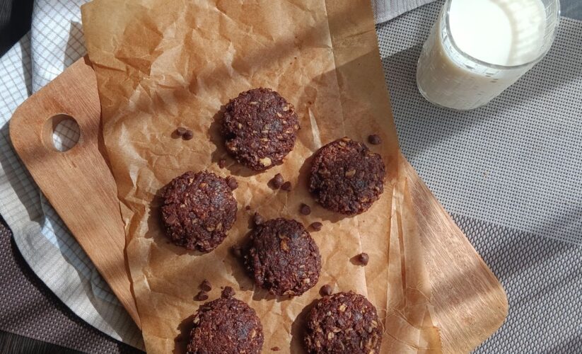 Chocolate protein cookies