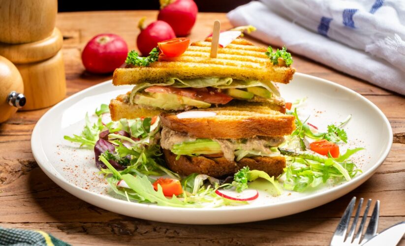 Tuna- avocado sandwich