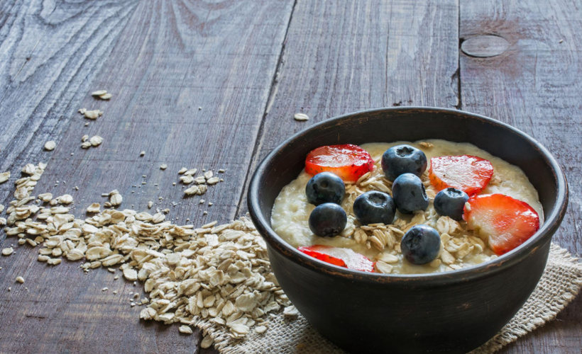 Η βρώμη: Το πρωινό που σε κρατά χορτάτο 🥣